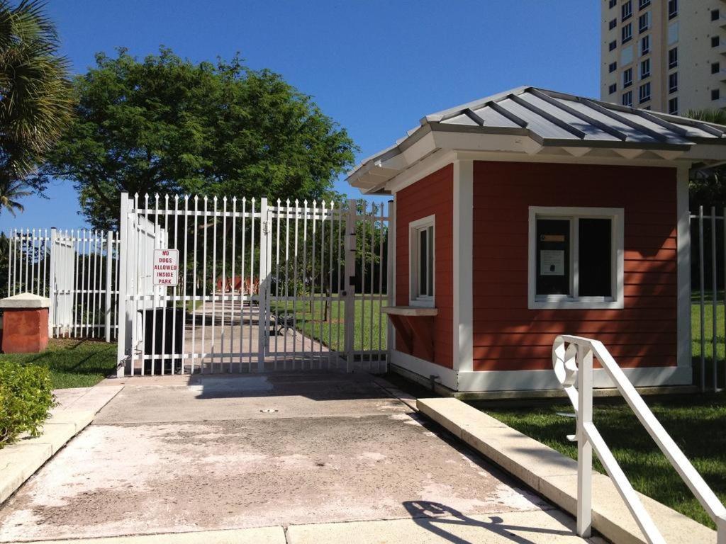 Gorgeous Beachy Chic Condo In Key Biscayne Miami Exterior photo
